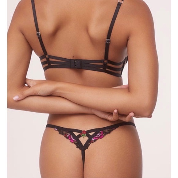 FOR LOVE AND LEMONS BLACK ROSY BRA - Picture 2 of 3